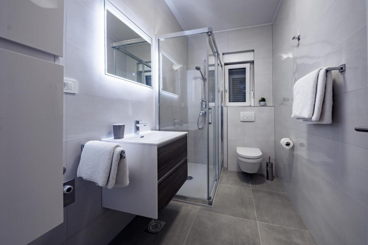 Apartmani Villa Zora Лопар Экстерьер фото